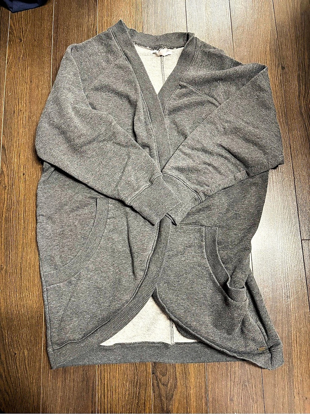 O'Neill Gray Wrap Cardigan Size Medium